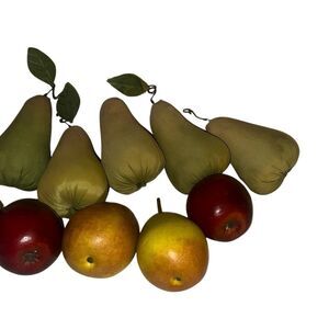 Lot of 9 decorative Fruit pears and apples